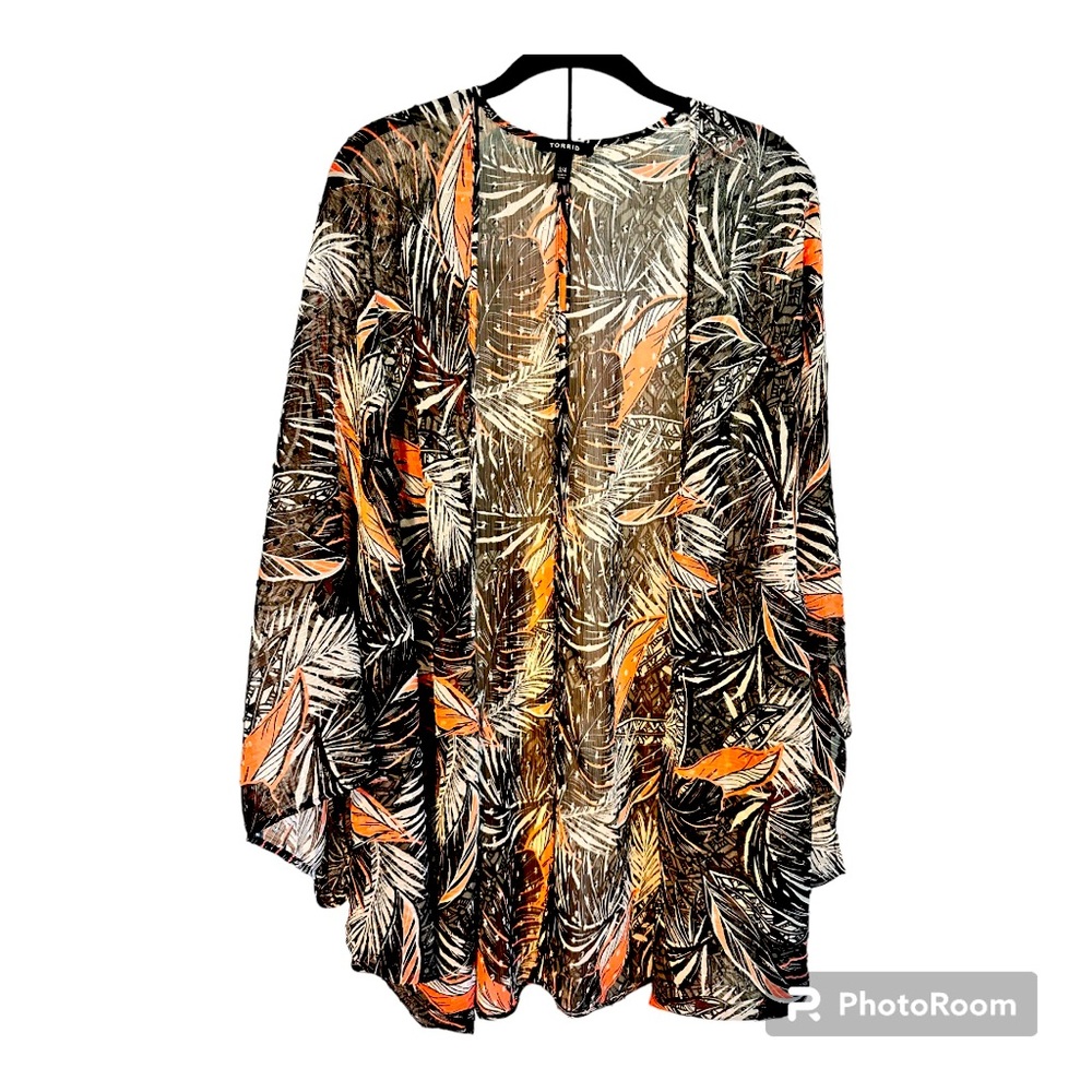 Torrid Palm leaves Kimono